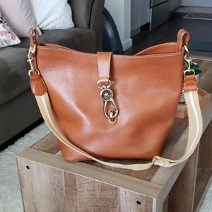 Dooney & Bourke bag
